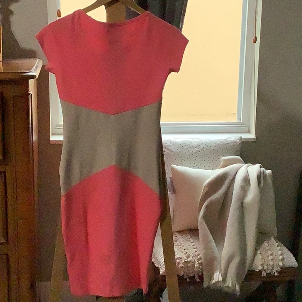 Arden B Pink and Gray Midi Dress - Picture 4 of 4